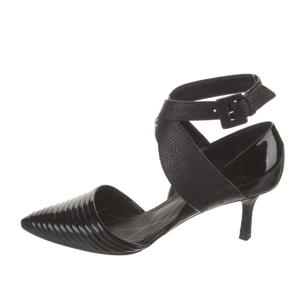 Louis Vuitton Black Stiletto Heels with Ankle Strap and Pointed Toe sz 6.5